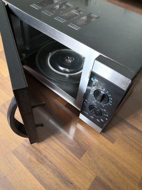 家里更换下来的格兰仕微波炉，价格120元，...