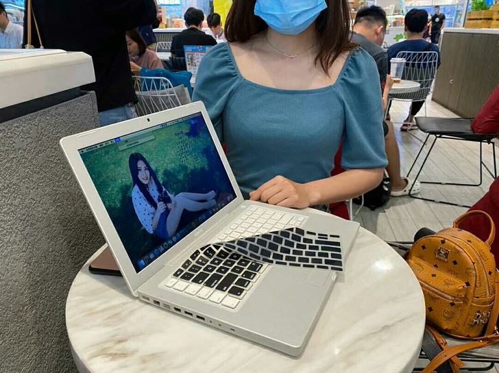 闲置女生 自 用 二手 笔记本 电...