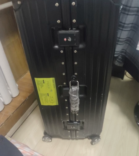 28寸…99新,有保护膜,有标签,无外包装...