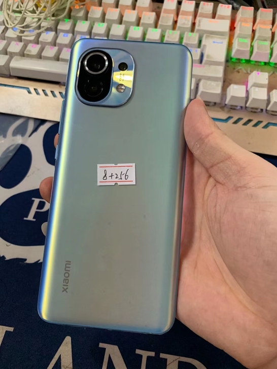 小米11蓝色8+256GB，成色95新，支...