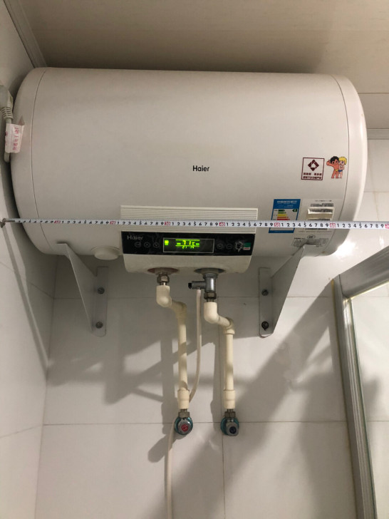 海尔电热水器50L，八九成新，不快递 搬家...