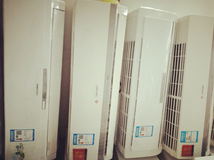 二手空调低价甩卖