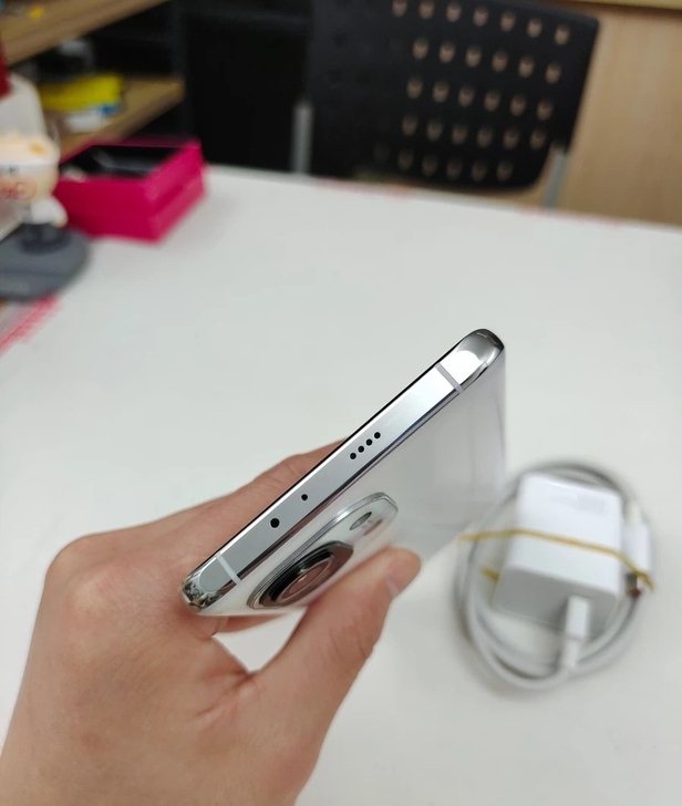 小米11手机  8g+256g 白色 3月...