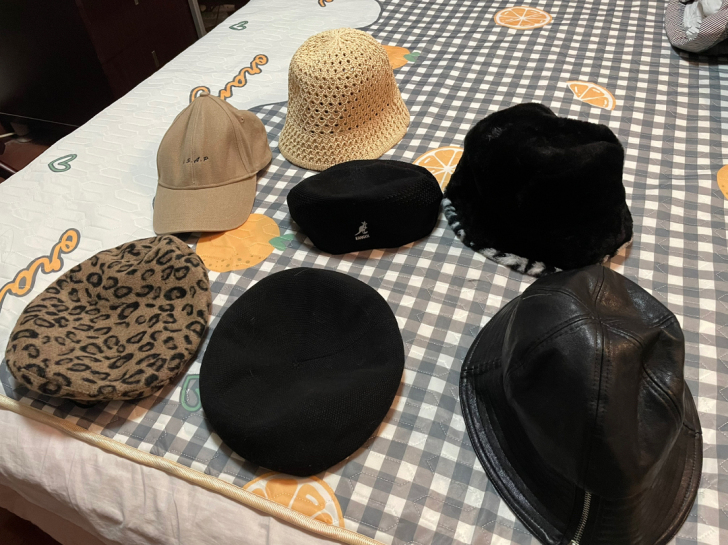 渔夫帽和棒球帽   贝雷帽    九成新 ...
