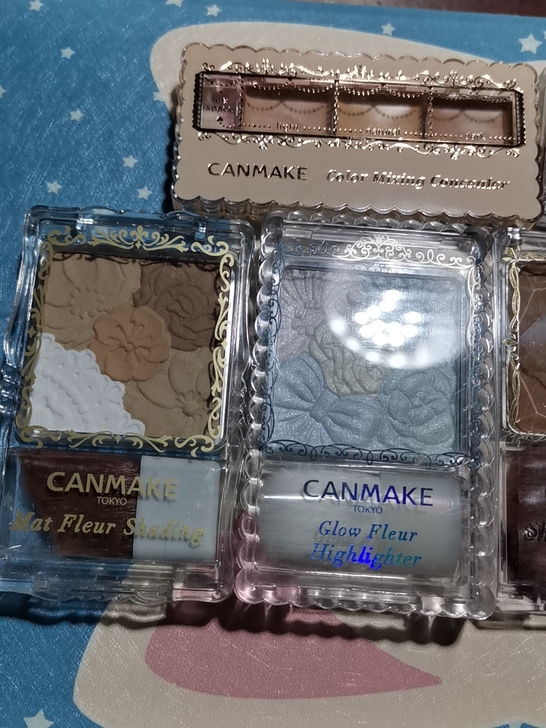 CANMAKE砍妹修容、高光、鼻影、遮瑕等。