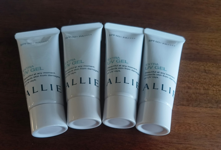 ◇ALLIE皑丽倍护防晒水凝乳15g，全新...