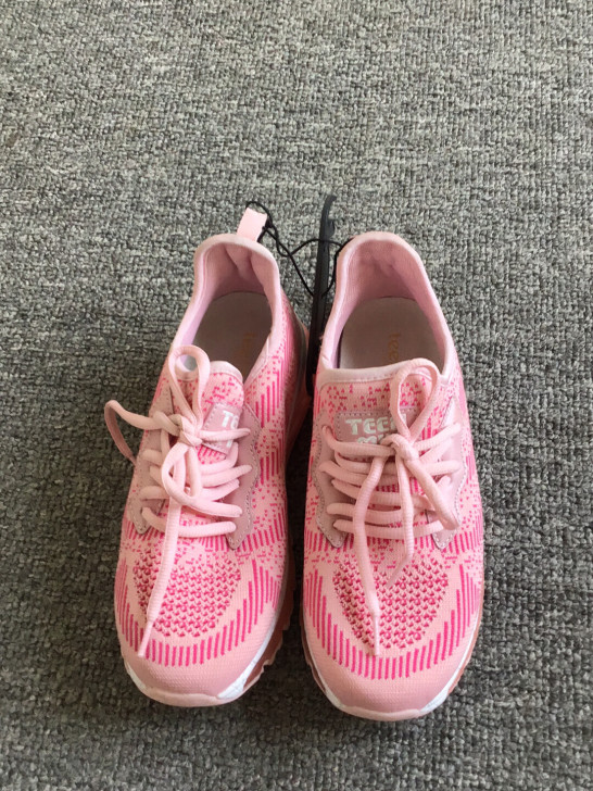 天美意女运动鞋34-35-36