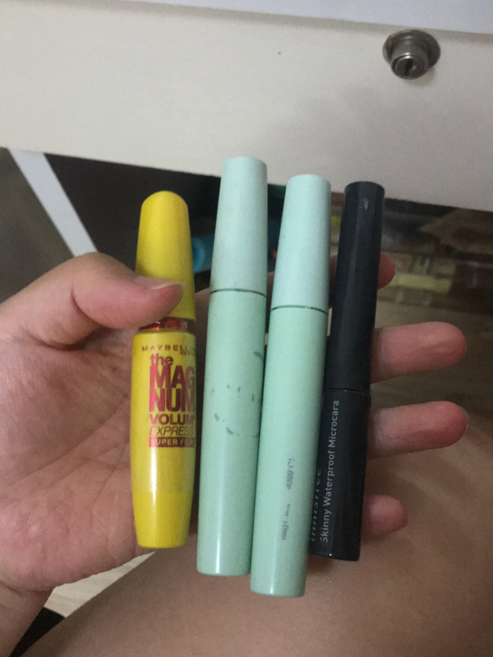 睫毛膏，美宝莲睫毛膏原价90商场买的用过两...
