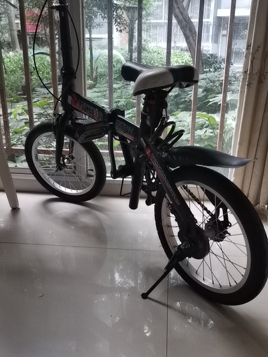 儿童自行车,可以折叠,铝合金的,比较轻,质...