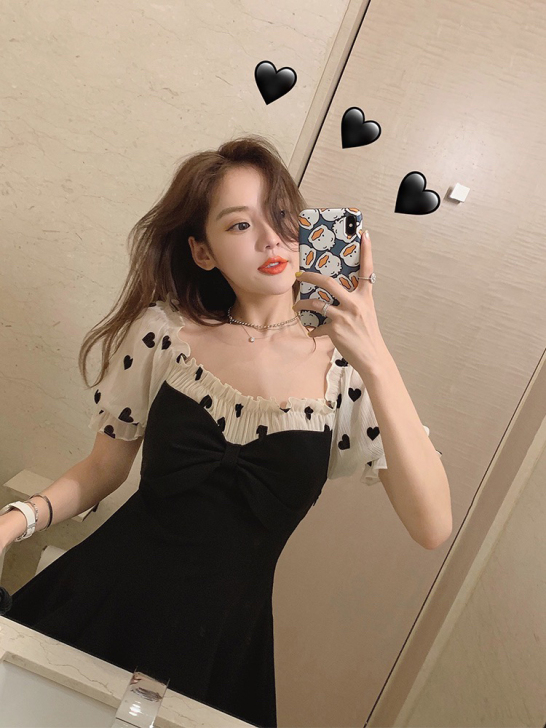 美美的夏夏雪纺连衣裙2019新款夏拼接小黑...