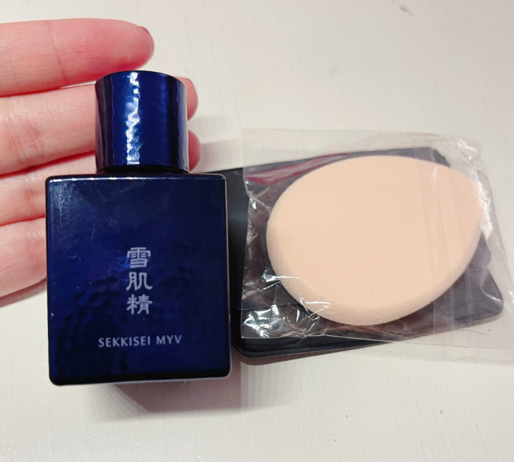 雪肌精精油粉底液400，专柜送的东西都在没...