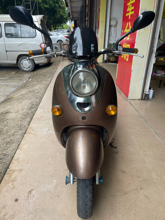 新日电动车！九成新，60V，满电30公里