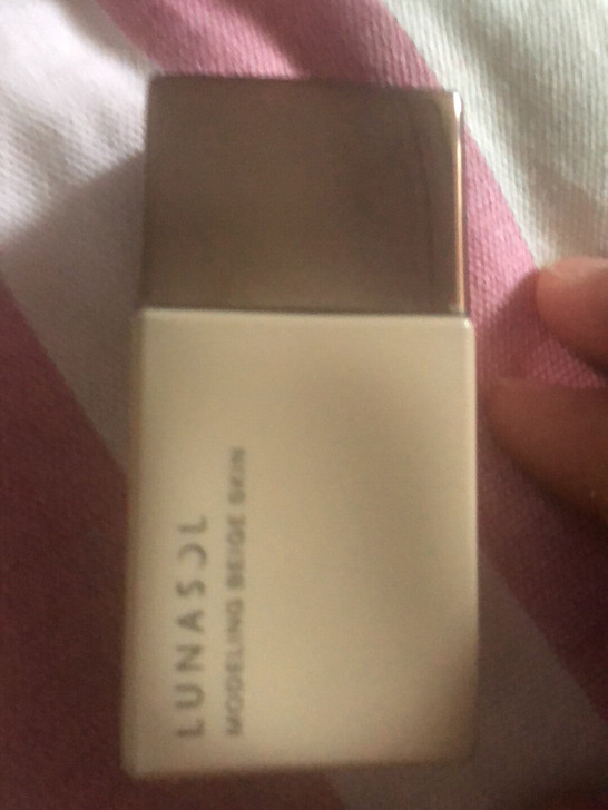 粉底液,便宜出售,有不介意者可以用的。