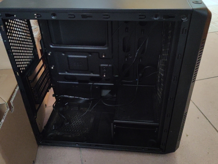 几乎全新的机箱侧透的，有usb3.0的  ...