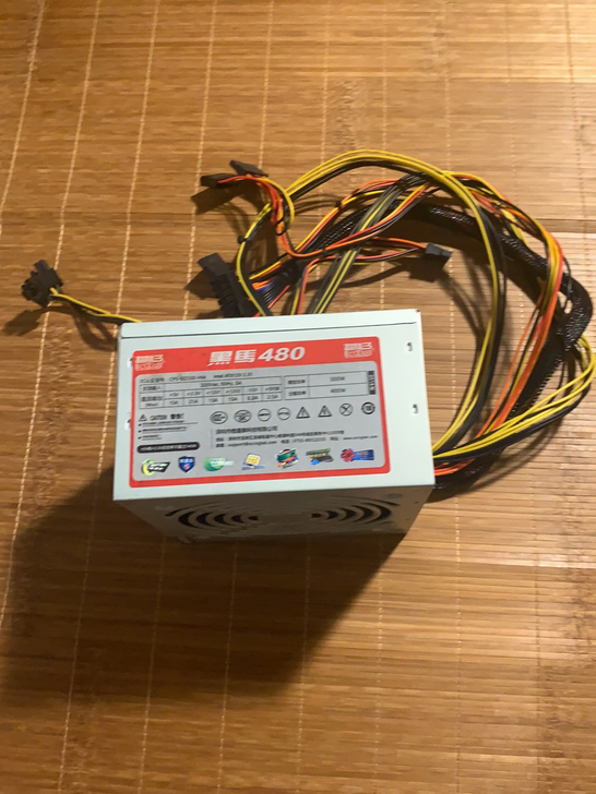 超频3 300w 黑马480电源