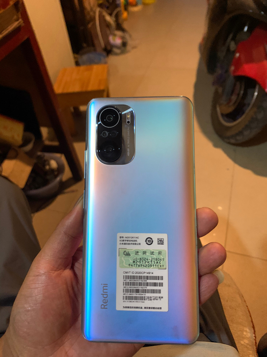 红米K40  8+128g  机子原装功能...