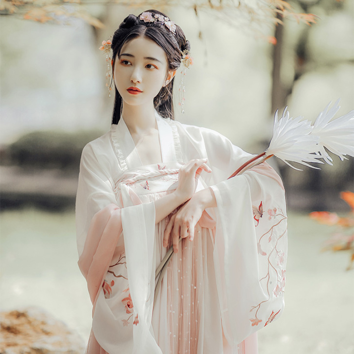 池夏芳华:玉兰 原创改良汉服唐制齐胸襦裙春...