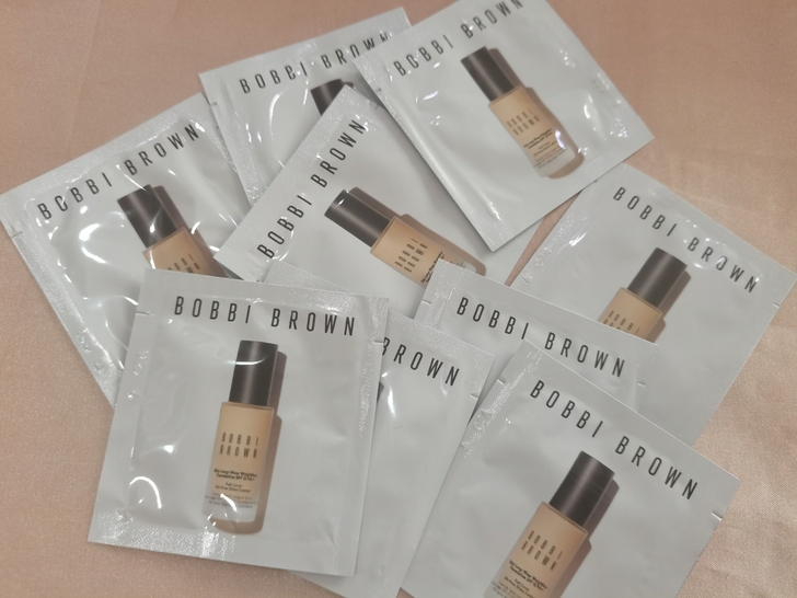 芭比布朗清透持妆粉底液1.5ml1号，有5...