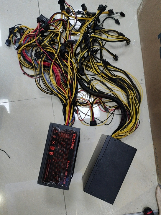 1600w电源 多路电源 显卡电源不是全新...