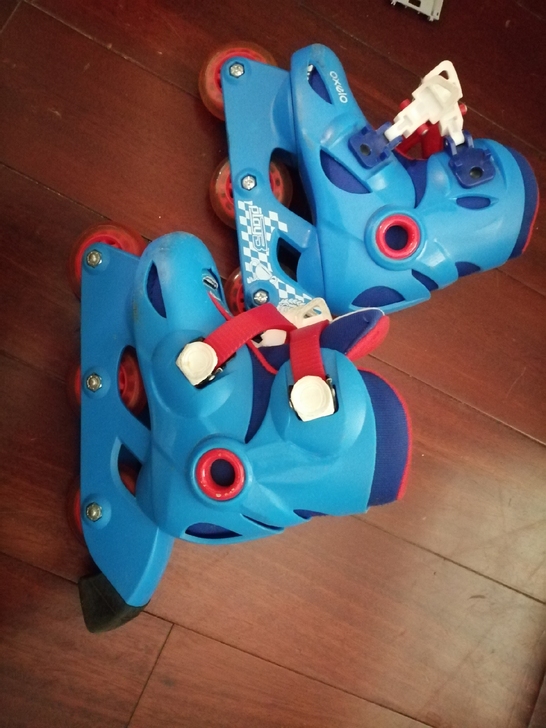 八成新，孩子穿小了，码数26-28  最好...