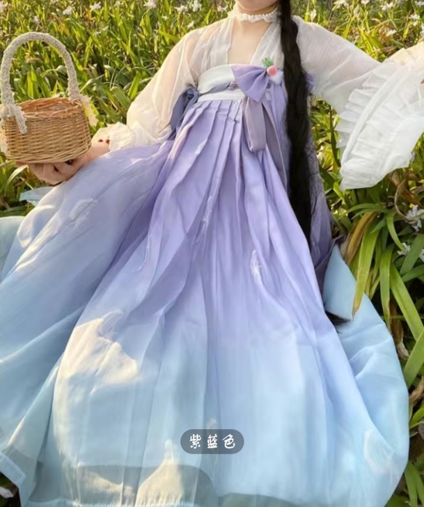 南阁原创汉服，穿过一次，半包邮，喜欢的姐妹...