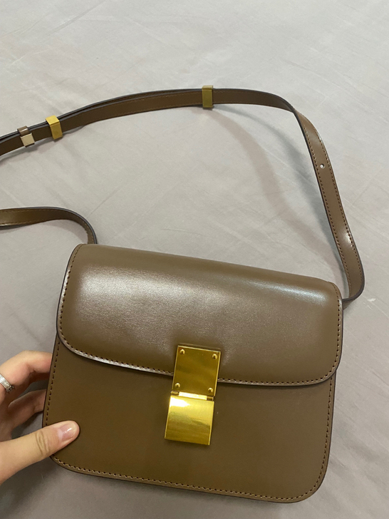 box豆腐包小方包，焦糖小号，瑕疵如图，没...