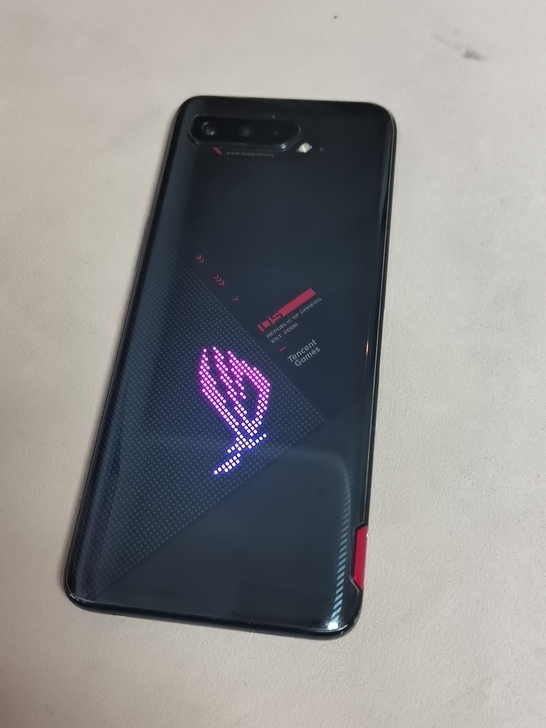 ROG5手机ROGphone 5. 骁龙8...