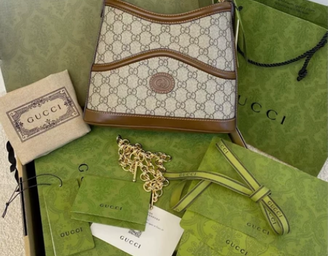 GG互扣式双G手提链条桶包/腋下包 延续了...