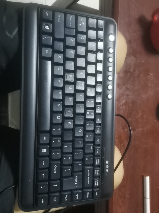 全新带包装双飞燕USB键盘。有30个全新。...