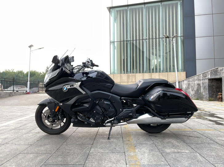 闲置摩托车宝马巡航K1600B