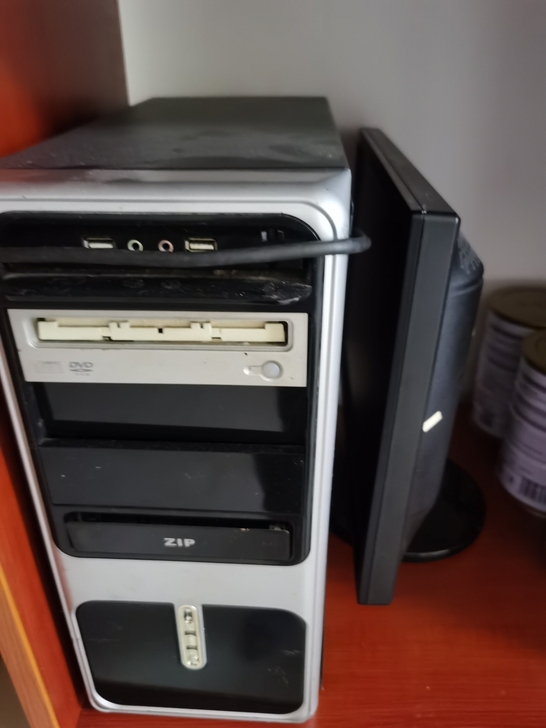 台式电脑，闲置很久了，不懂什么配置