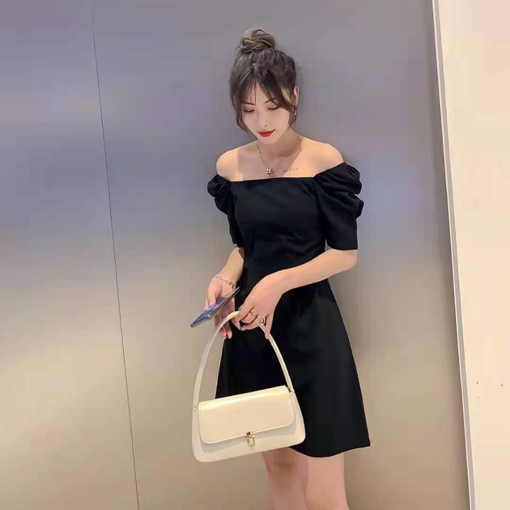 夏季新款气质泡泡袖裙子修身显瘦一字领女装裙子