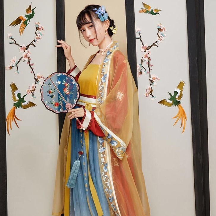 新款十三余小豆蔻【金钗斗】汉服女刺绣吊带裙...