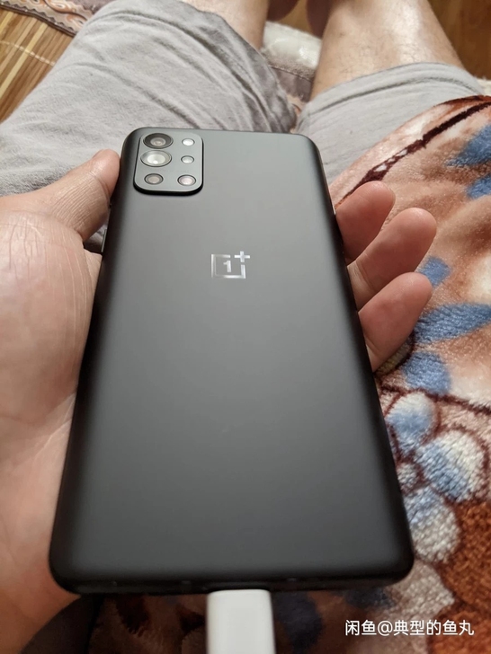 一加9r  12+256 黑色，不讲价，6...