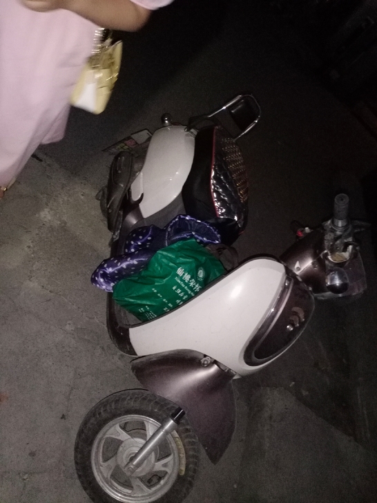 绿源电动车
