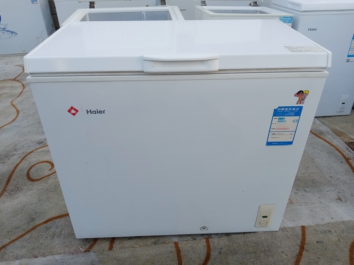 海尔冰柜，203升，制冷挺好，质量保证，里...