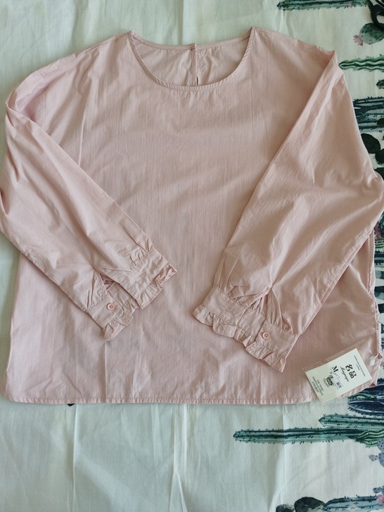 全新m码粉色衬衫，不讲价，不退不换