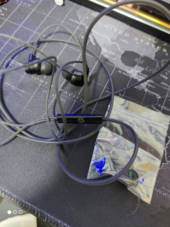 全新惠普耳机，仅拆封，无包装了。