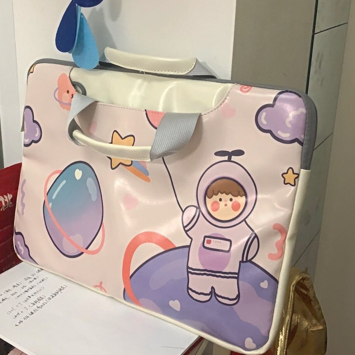 【全新包邮】单肩斜挎包笔记本电脑包少女可爱...