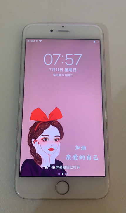 小姐姐一手机.、iphone6s可插卡升级...