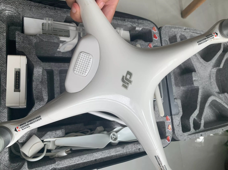 x3号大疆精灵四三电送管家，整体成色很好，...