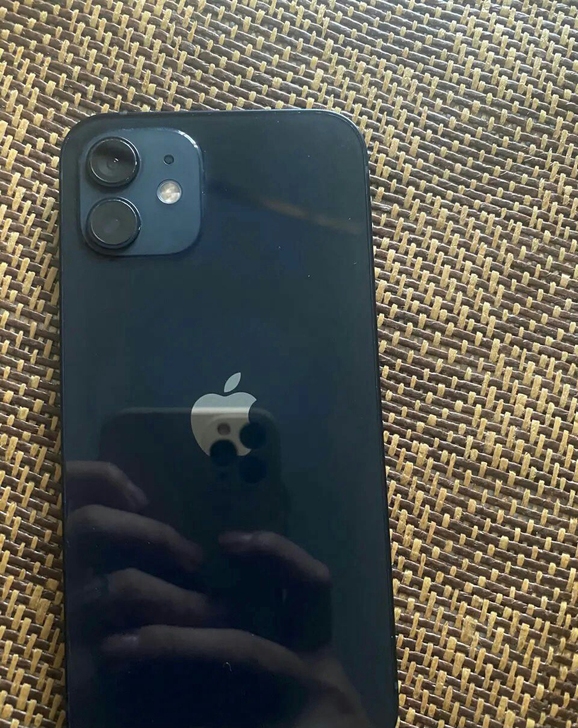 苹果12黑色iPhone12
