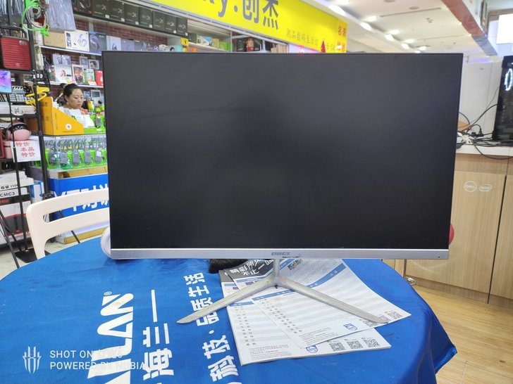 24寸无边 显示器
