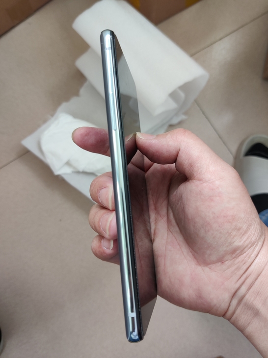 一加8t，8+120，银色。使用半年左右，...