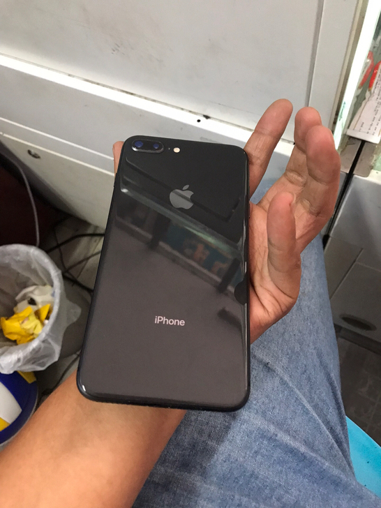苹果8plus国行64g