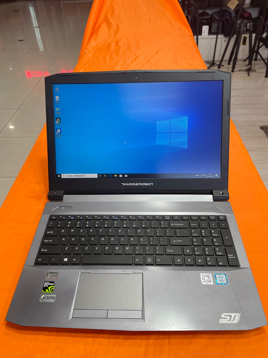 雷神ST plus 七代i7游戏笔记本 关...