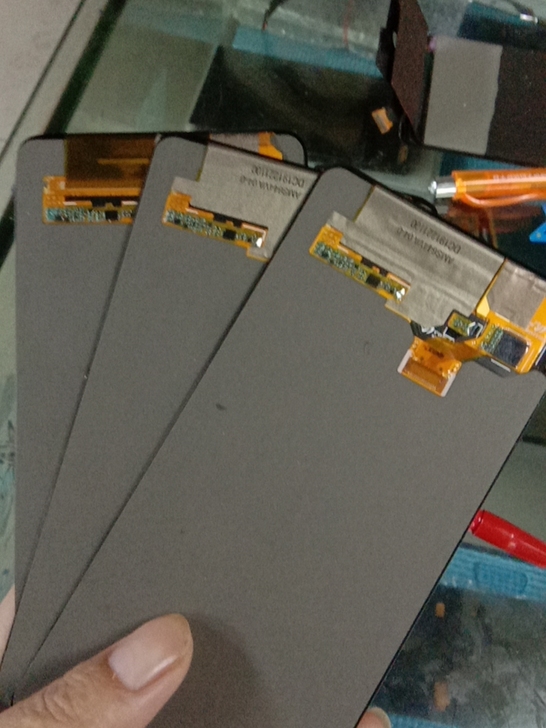 oppo  r15原装屏幕总成，功能正常，...