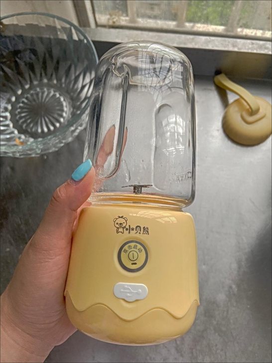 19.9包邮榨汁机，库存剩20个便宜卖掉。