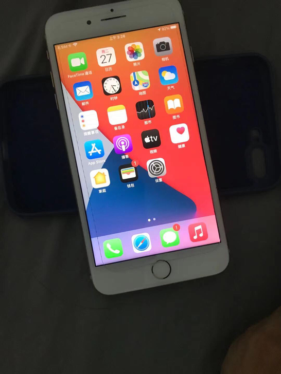 苹果8p 国行官换机 换过后摄 电池刚换 ...