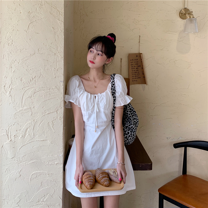 2020新款温柔风法式小众气质裙子女神范超...